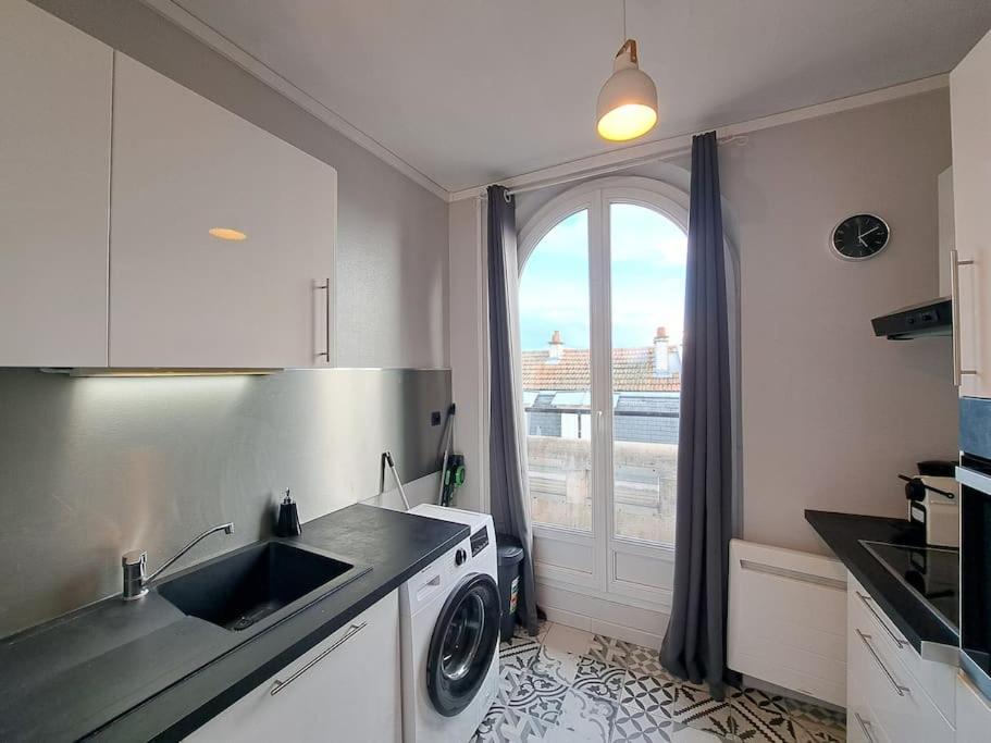 Faro, Vue Sur La Cathedrale Apartment Reims Exterior photo